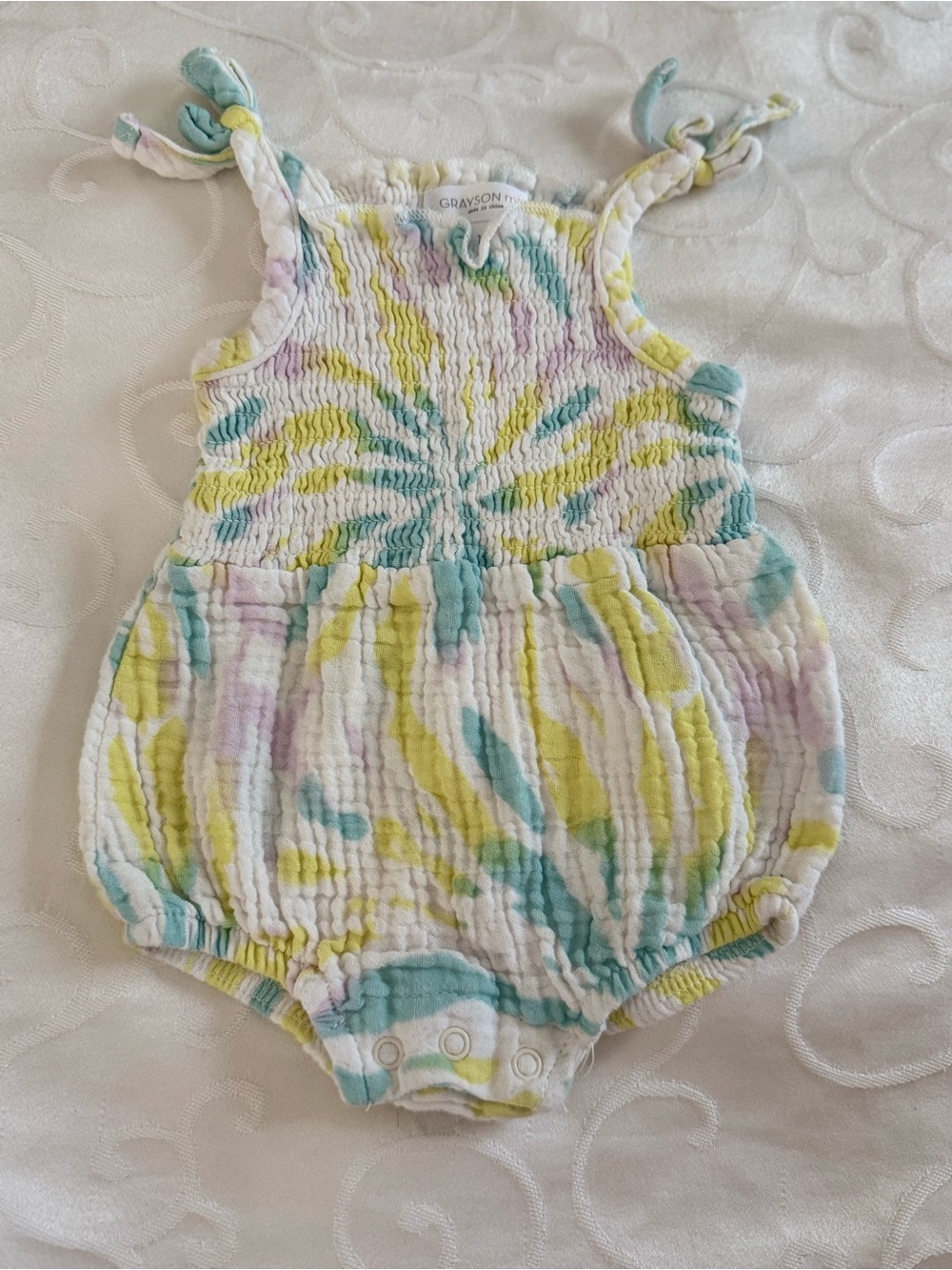 NWOT Grayson Mini Baby Girl Muslin Smocked Bubble Romper NB